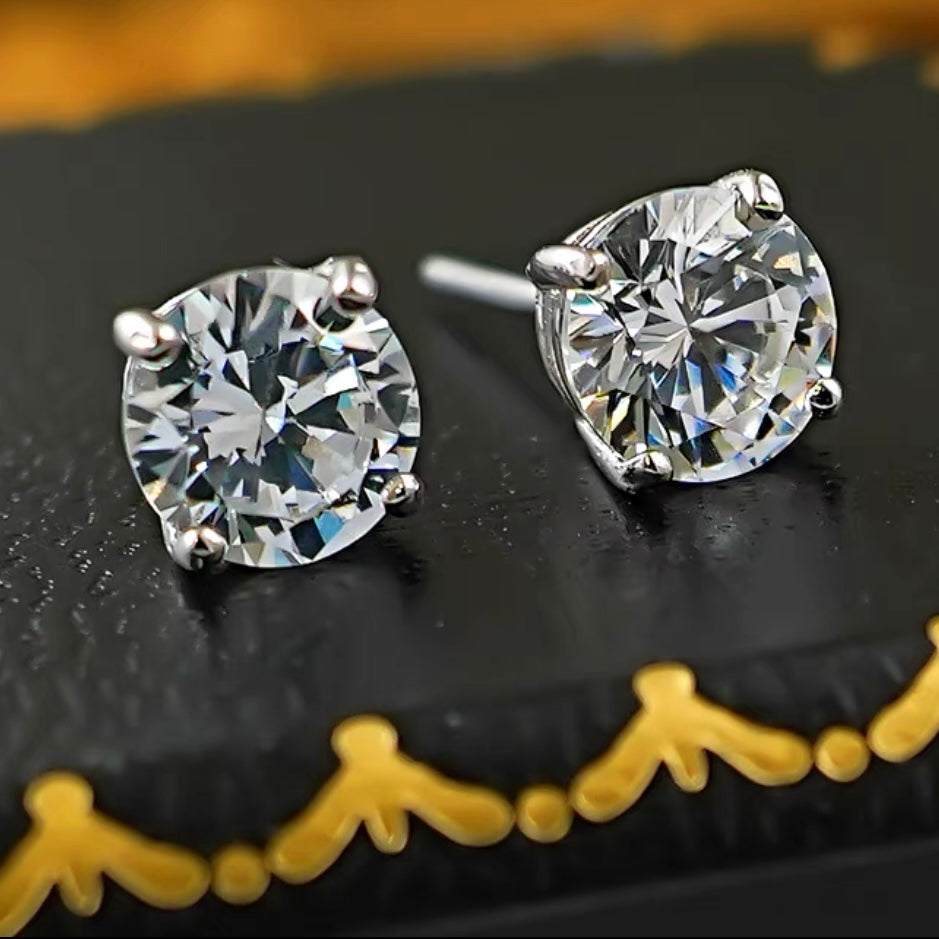 Round Brilliant Diamond Stud Earrings 6mm