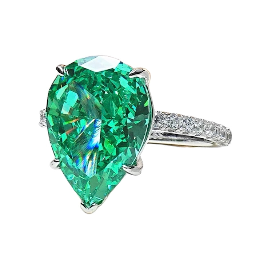 Pear Cut Fancy Vivid Green Diamond Fancy Solitaire Ring 8ct