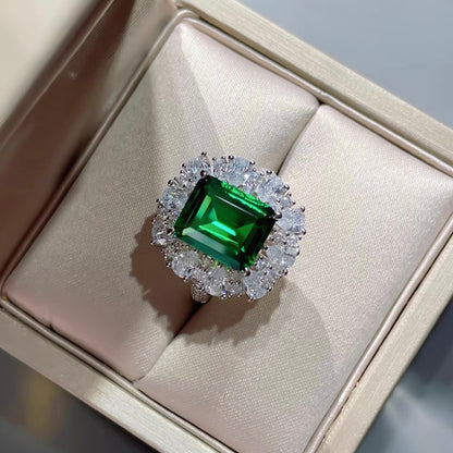 Rectangle Emerald Cut Green Emerald Diamond Halo Fancy Ring 5ct