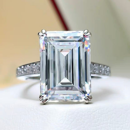 Emerald Cut Luxury Diamond Fancy Solitaire Ring 10ct