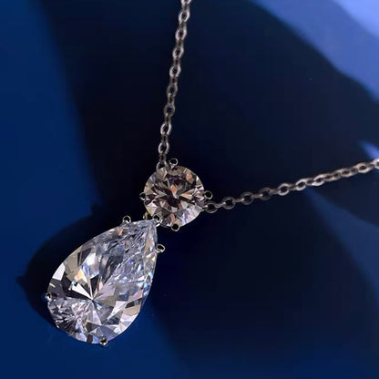 Pear Round Brilliant Cuts Luxury Diamond Drop Pendant 12ct