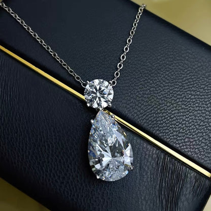 Pear Round Brilliant Cuts Luxury Diamond Drop Pendant 12ct