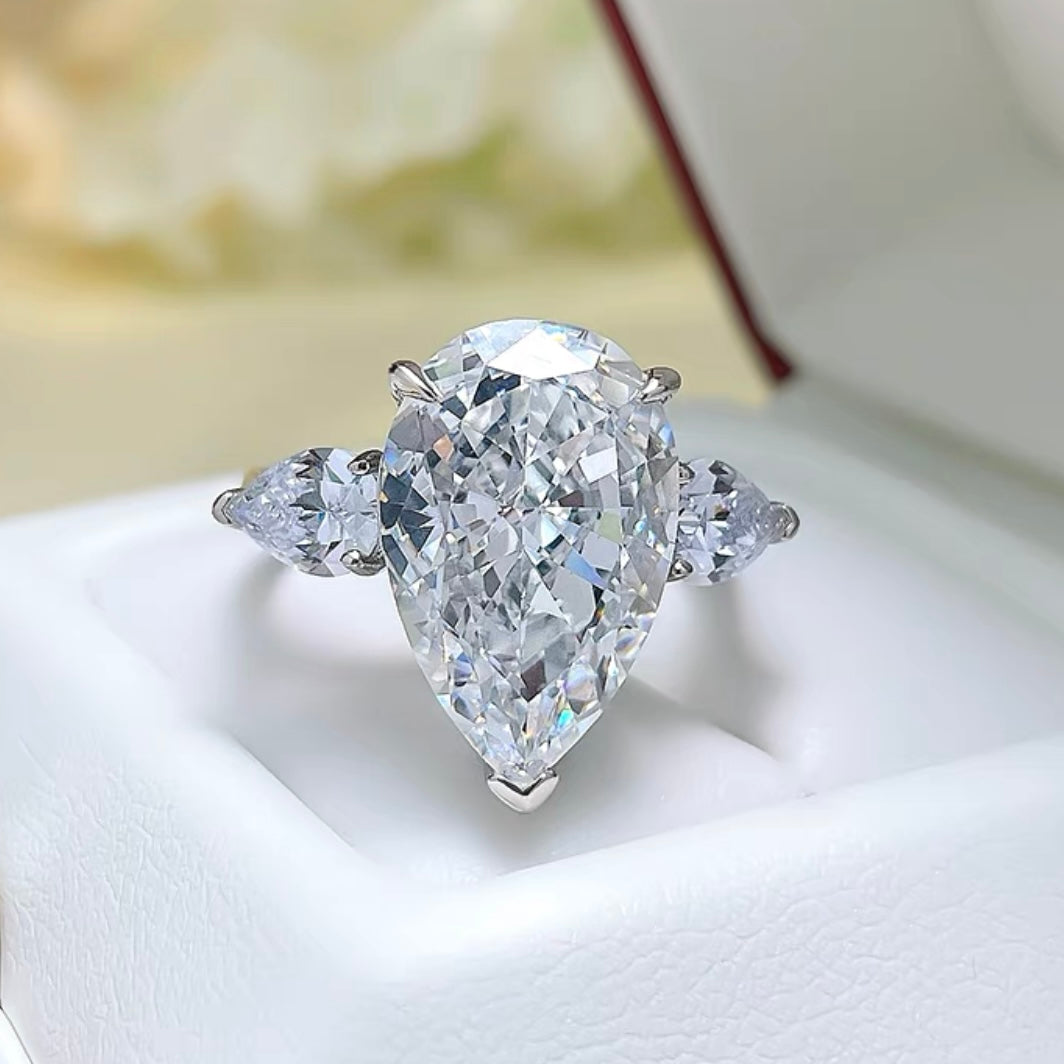 Pear Luxury Diamond Three Stones Ring 14ct